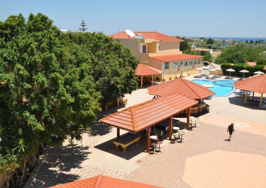 FANTASY RESORT HOTEL 2