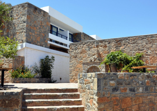 ARIADNE BEACH 7