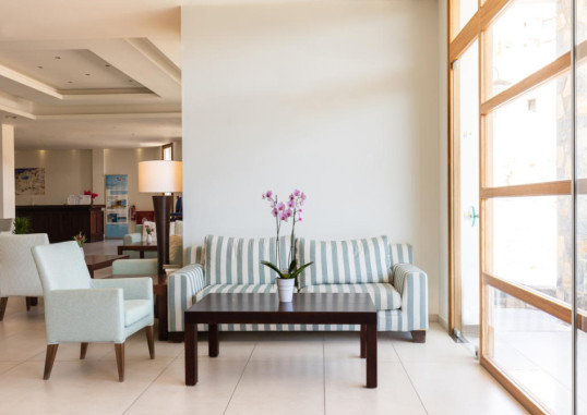 ARIADNE BEACH 10