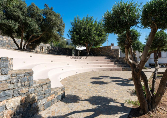 ARIADNE BEACH 12