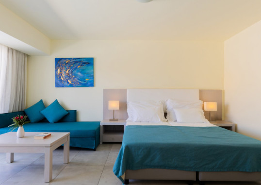 ARIADNE BEACH 19