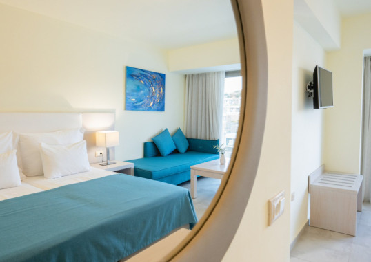 ARIADNE BEACH 20