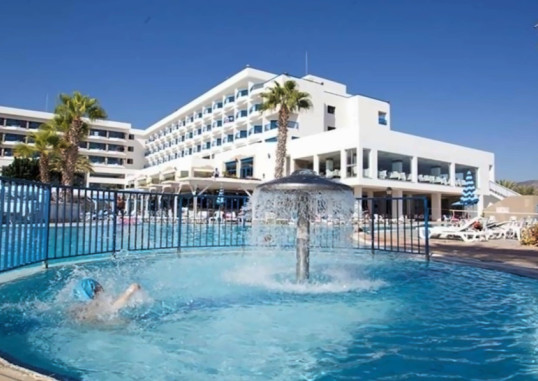 CORAL BEACH 12
