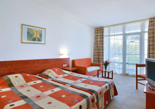 HOTEL FENIX 4