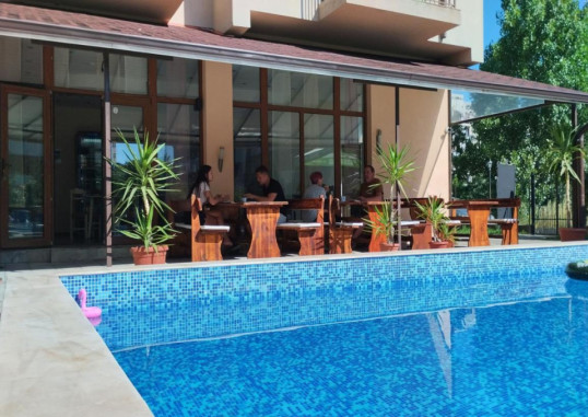 HOTEL 415 8