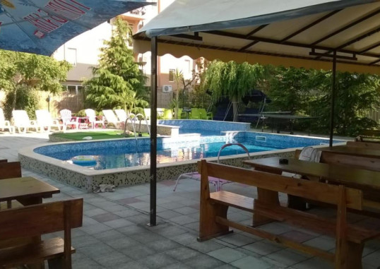 HOTEL 415 10