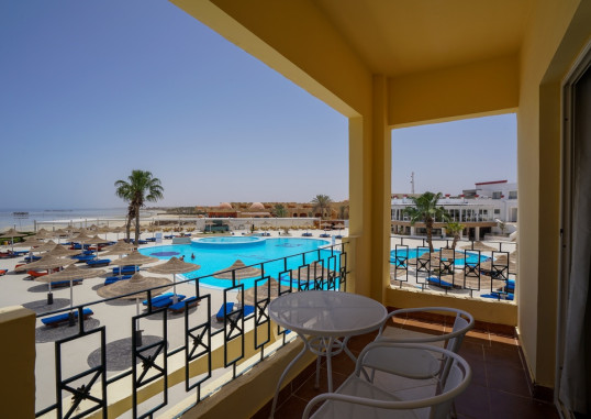 BLUE REEF RED SEA RESORT 10