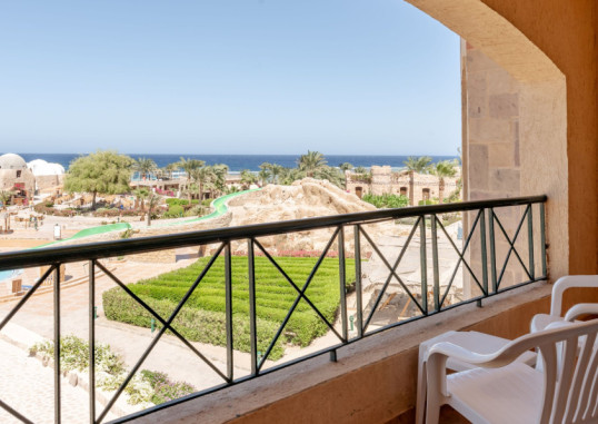UTOPIA BEACH CLUB 27