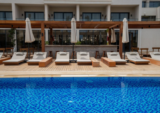 CASA WHITE 10