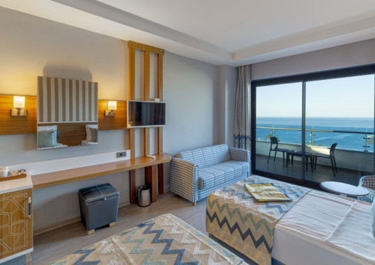LONICERA PREMIUM HOTEL 17