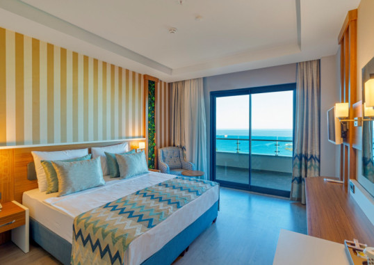 LONICERA PREMIUM HOTEL 20