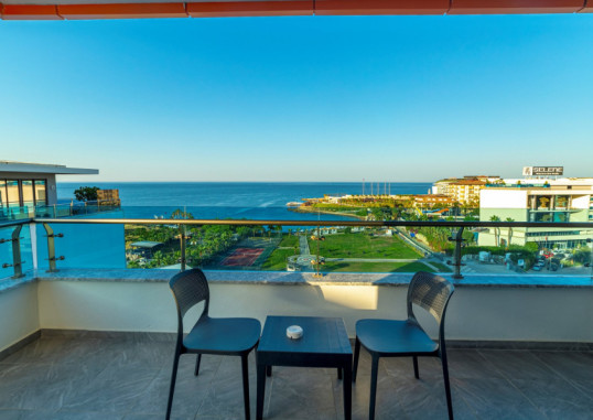 LONICERA PREMIUM HOTEL 21