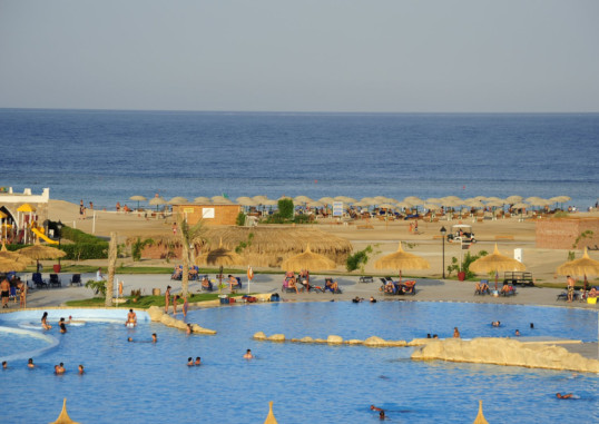 GORGONIA BEACH RESORT 1