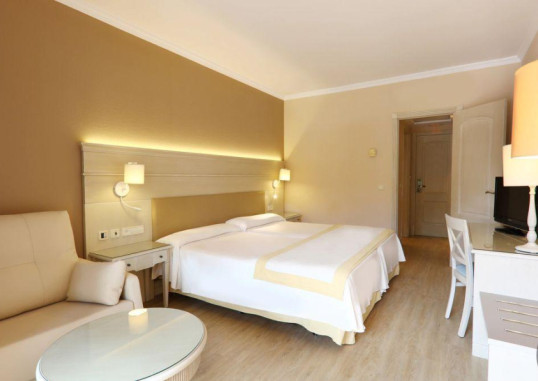 IBEROSTAR WAVES MALAGA PLAYA 13