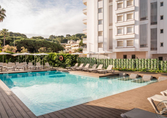 ALEGRIA FENALS MAR (ADULTS ONLY) 1