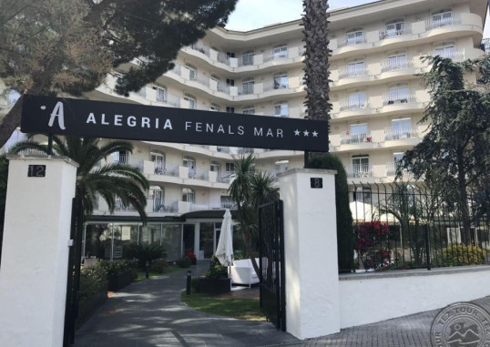 ALEGRIA FENALS MAR (ADULTS ONLY) 2