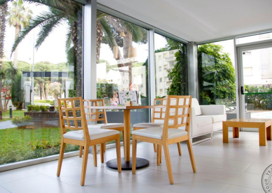 ALEGRIA FENALS MAR (ADULTS ONLY) 10