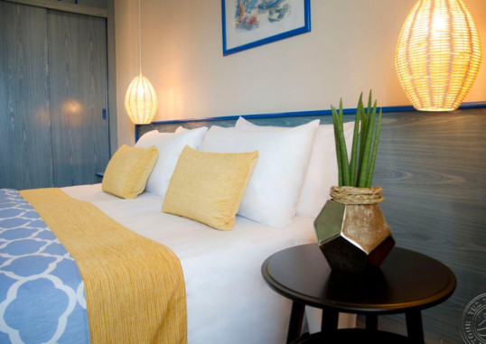 ALEGRIA FENALS MAR (ADULTS ONLY) 14