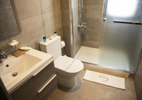 JIMMY'S SUITES 5