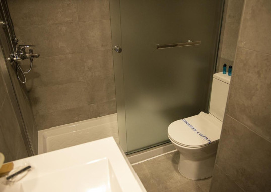 JIMMY'S SUITES 10