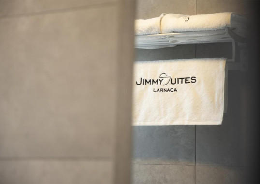 JIMMY'S SUITES 20