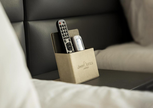JIMMY'S SUITES 21