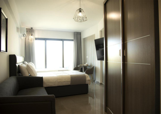 JIMMY'S SUITES 29