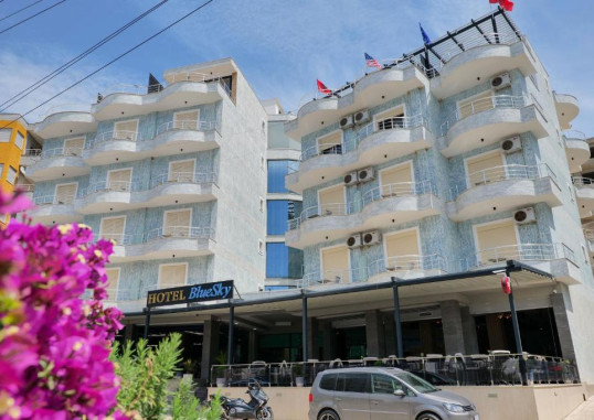 HOTEL BLUE SKY 1