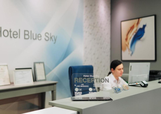 HOTEL BLUE SKY 4