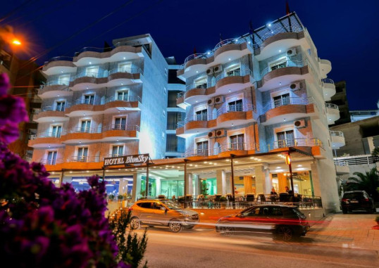 HOTEL BLUE SKY 7