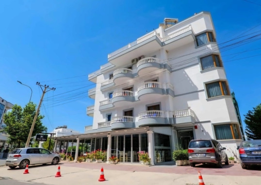 HOTEL ALPHA 13