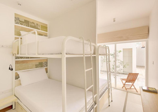 HOTEL J UNAWATUNA 17