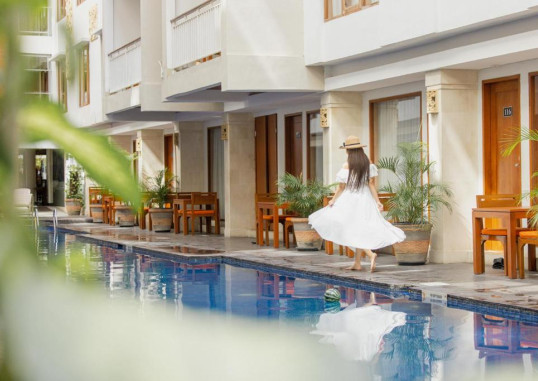 THE SUN HOTEL & SPA 9