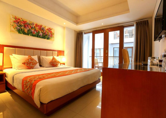 THE SUN HOTEL & SPA 10
