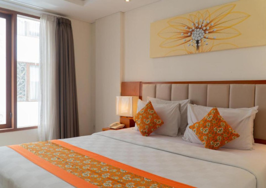 THE SUN HOTEL & SPA 11