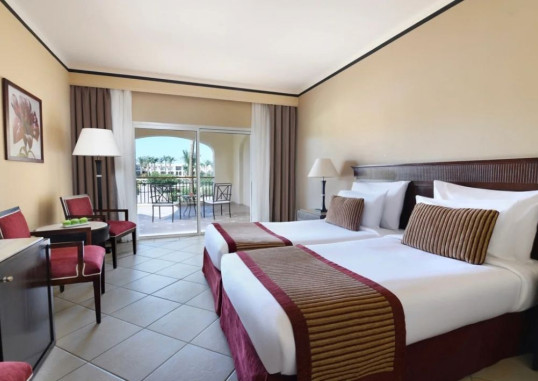 Superior Garden View Room 3