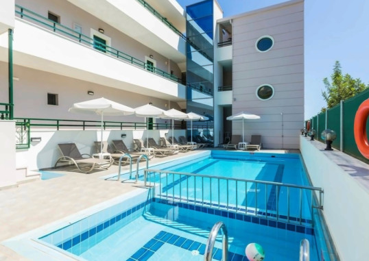 MANOS PALACE 3
