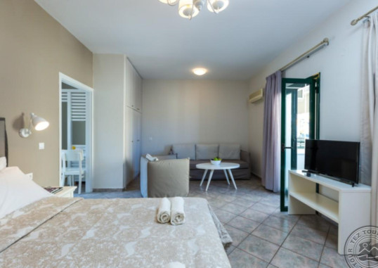 MANOS PALACE 15