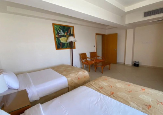 Junior Family Suite Partial Sea View 3
