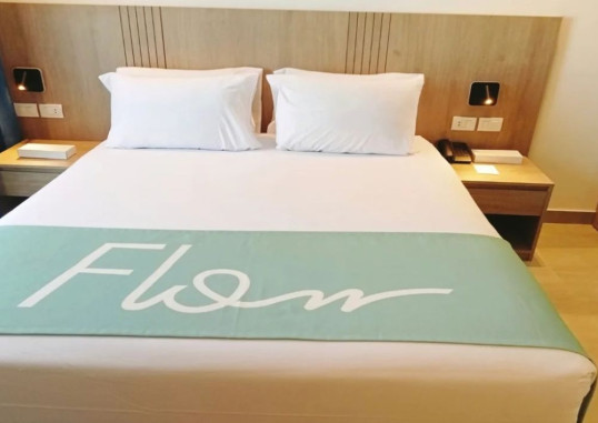 Family Bunkbed Pool View Room 1