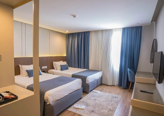 Master Suite Sea View 1