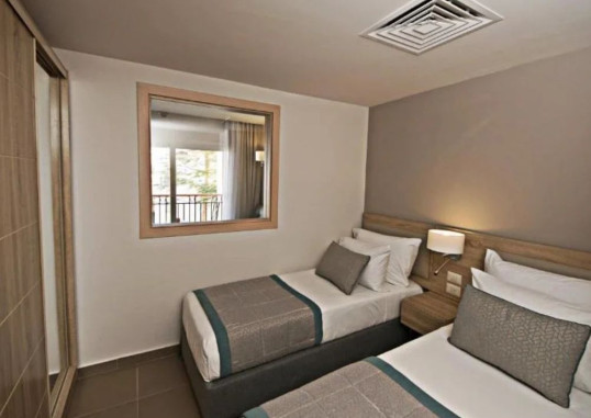 Family Suite Room 2