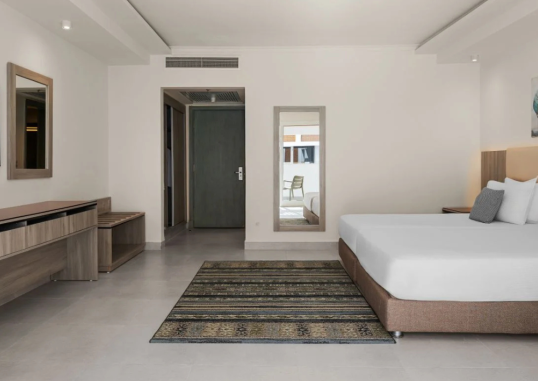 Deluxe Room 1