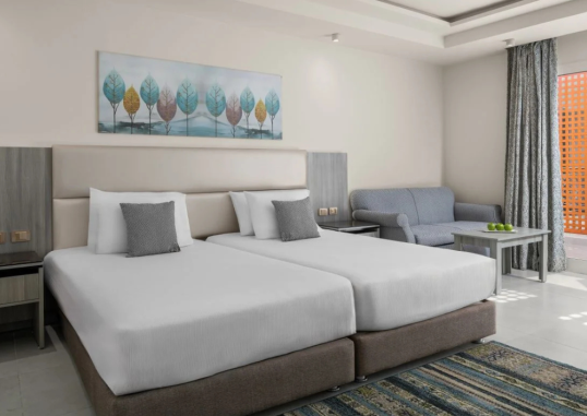 Deluxe Room 2
