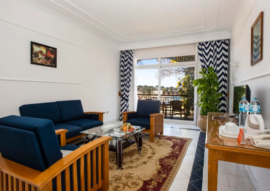 Club Suite Beach Front 2
