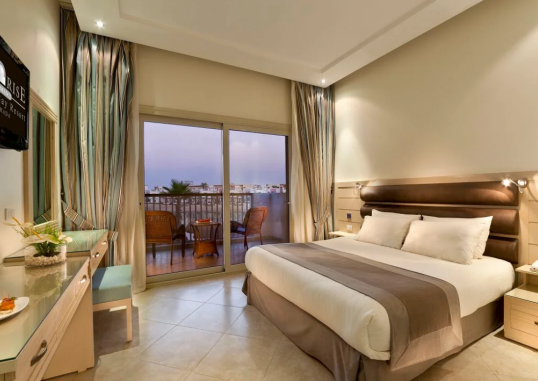 Junior Suite Beach Front 2