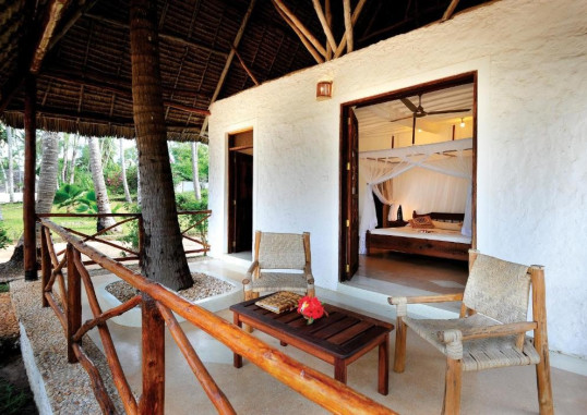 DIAMONDS MAPENZI BEACH CLUB 12