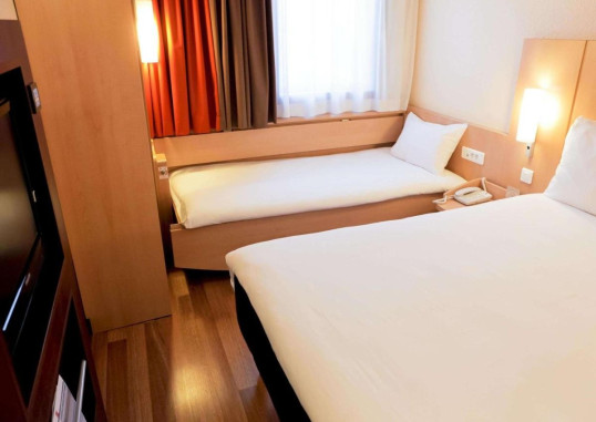 IBIS PARIS 17 CLICHY-BATIGNOLLES 5