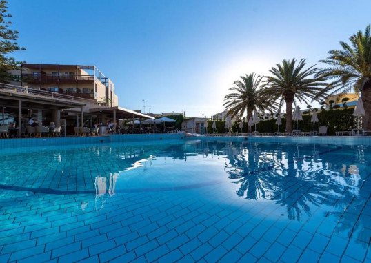 MINOS APARTHOTEL & SUITES 1