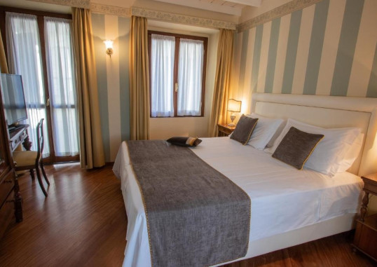 HOTEL LE DUE CORTI 13